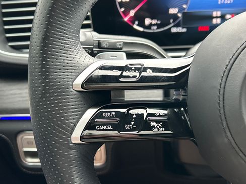 Certified 2025 Mercedes-Benz GLS 450 4MATIC image 29