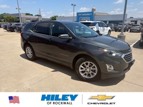 Used 2019 Chevrolet Equinox LT w/ Driver Convenience Package FWD image 1