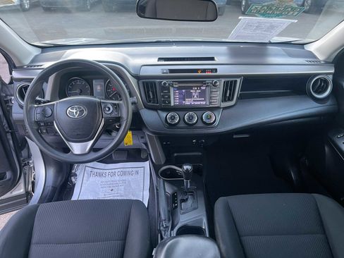 Used 2017 Toyota RAV4 LE w/ Carpet Mat Package image 12