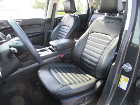 Used 2022 Ford Edge SEL w/ Convenience Package AWD/4WD image 18