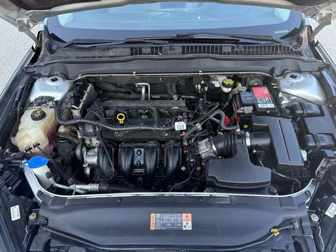 Used 2016 Ford Fusion S w/ Equipment Group 101A image 19