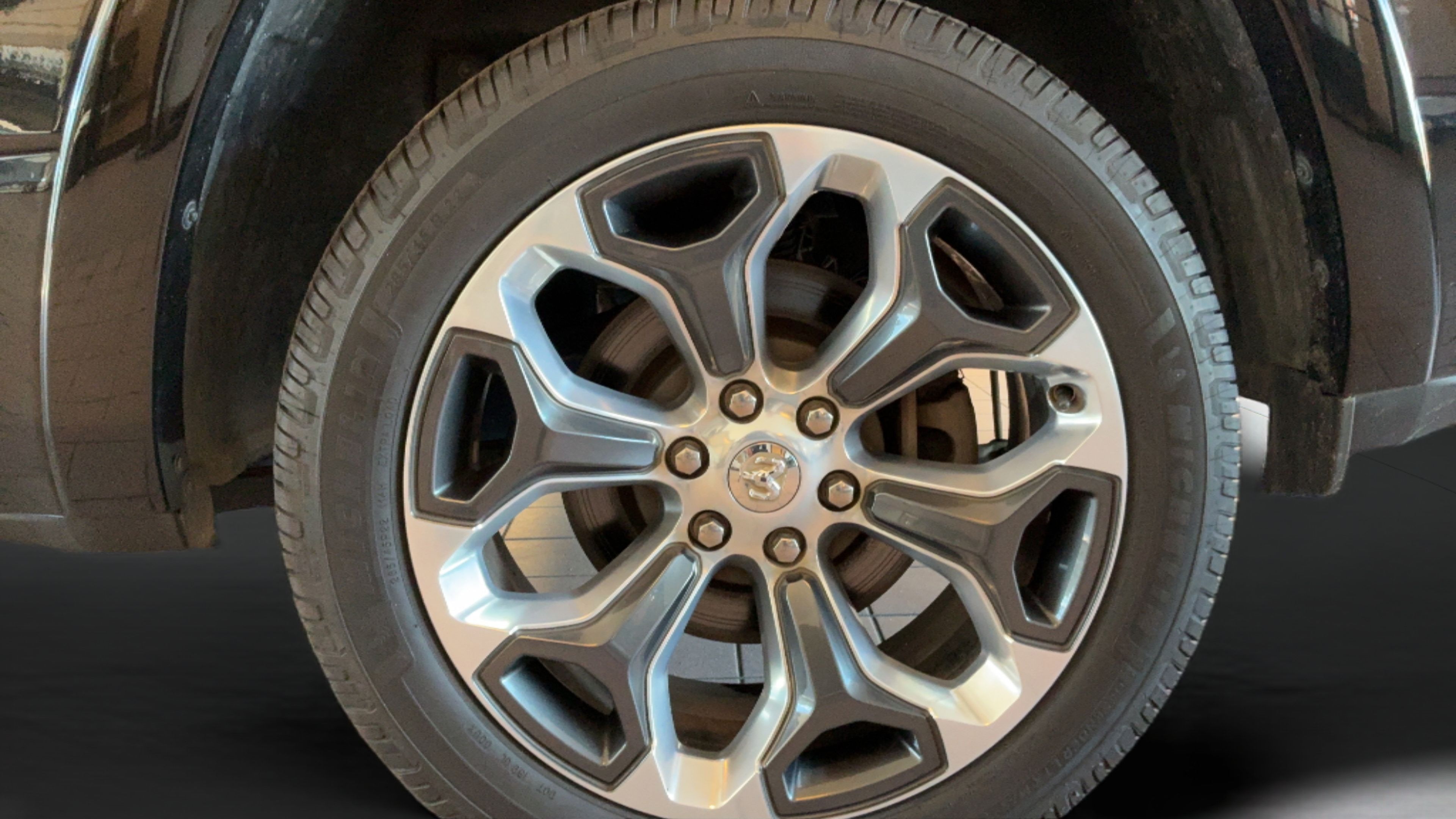 Used 2019 RAM 1500 Limited AWD/4WD image 50