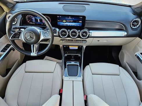 Certified 2025 Mercedes-Benz GLB 250 image 19