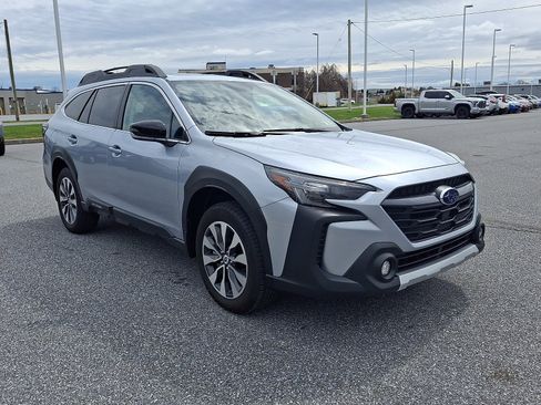 Certified 2025 Subaru Outback Limited image 3