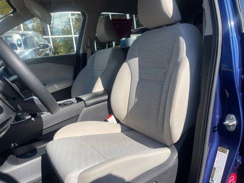 Certified 2023 Nissan Rogue SV image 15