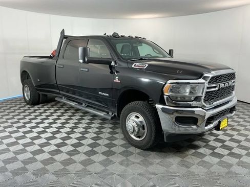Used 2021 RAM 3500 Tradesman AWD/4WD image 3