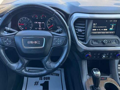 Used 2017 GMC Acadia SLE FWD image 13