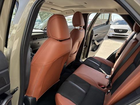 Used 2025 MAZDA CX-30 Carbon image 35