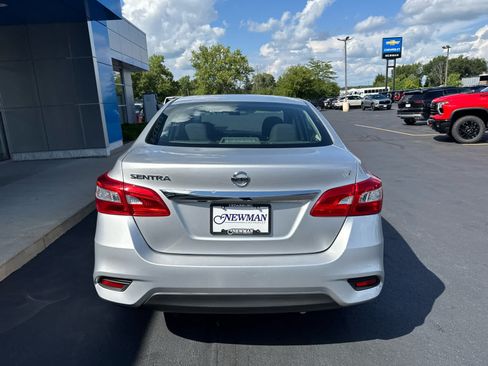 Used 2018 Nissan Sentra S FWD image 8