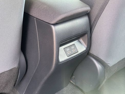 Used 2025 Toyota Corolla LE FWD image 22