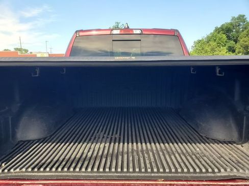 Used 2019 RAM 1500 Big Horn AWD/4WD image 32