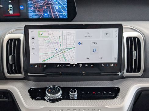 New 2026 Ford Expedition Active RWD image 16