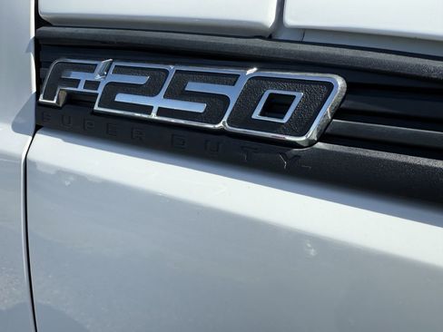 Used 2015 Ford F250 XL RWD image 16