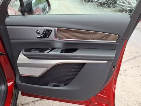 New 2026 Cadillac Vistiq Luxury image 26