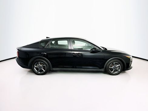 Used 2025 Kia K4 LXS image 10