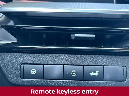 New 2025 Nissan Murano SL image 12