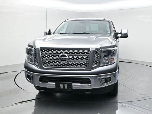 Used 2016 Nissan Titan SL RWD image 22