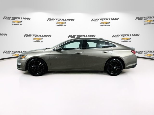 Used 2020 Chevrolet Malibu LT FWD image 4
