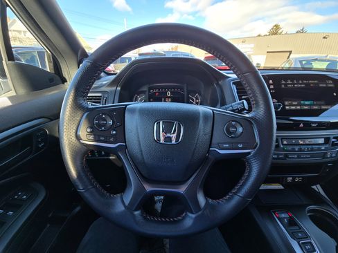 Used 2022 Honda Passport TrailSport image 7