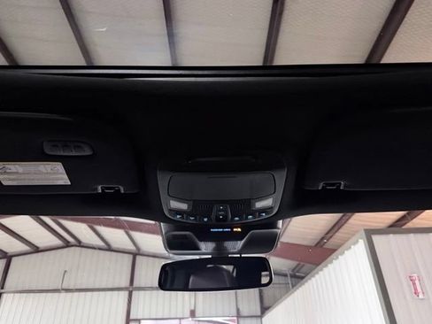 Used 2024 Ford Expedition Limited AWD/4WD image 35