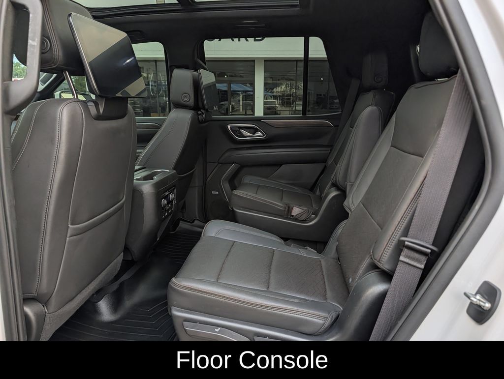Used 2023 Chevrolet Tahoe High Country w/ Premium Package 2 AWD/4WD image 29