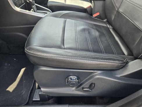 Used 2021 Ford EcoSport Titanium image 86