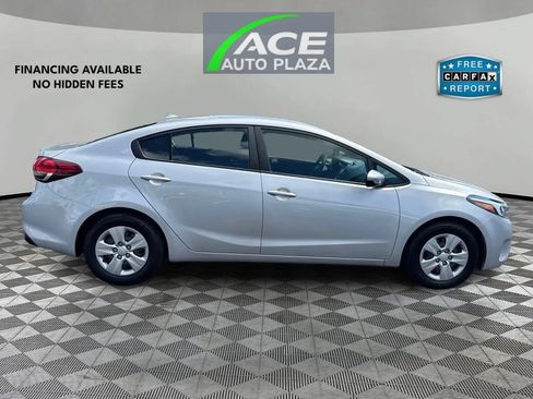 Used 2018 Kia Forte LX FWD image 4