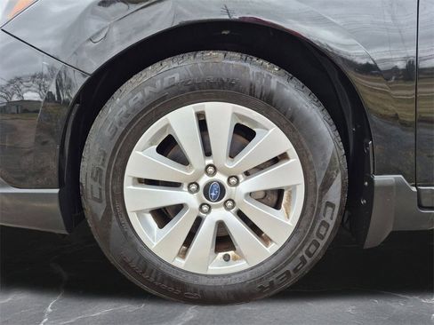 Used 2018 Subaru Outback 2.5i Premium image 28