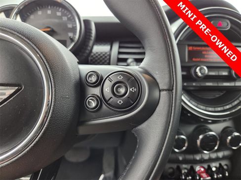 Used 2015 MINI Cooper S image 6