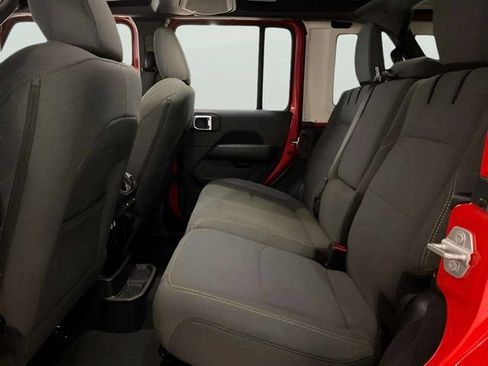 Used 2025 Jeep Wrangler Unlimited Sahara w/ Safety Group AWD/4WD image 69