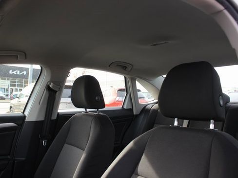 Used 2019 Volkswagen Jetta S w/ Driver Assistance Package image 19