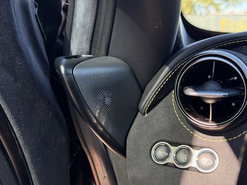 Used 2022 McLaren 720S Luxury image 23