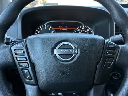 Used 2023 Nissan Frontier SV AWD/4WD image 21