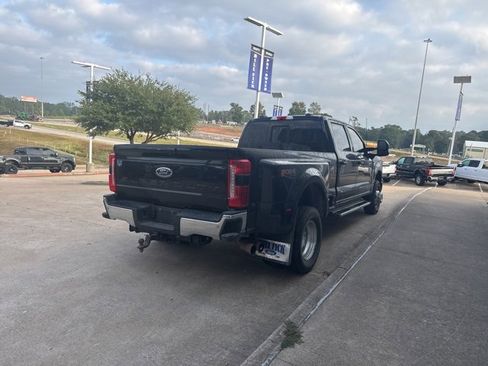 Used 2023 Ford F350 Lariat w/ FX4 Off-Road Package image 8