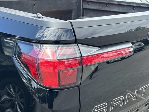 Used 2023 Hyundai Santa Cruz SE w/ Cargo Package AWD/4WD image 7