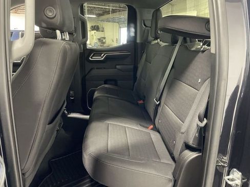 Used 2023 Chevrolet Silverado 1500 LT image 23