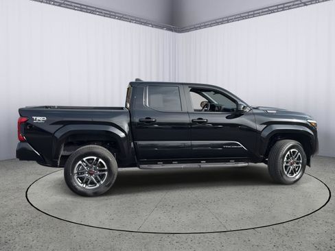 Used 2024 Toyota Tacoma TRD Sport image 10