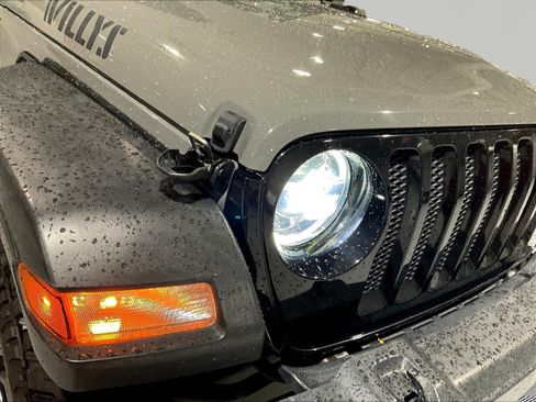 Used 2021 Jeep Wrangler Unlimited Sport AWD/4WD image 31