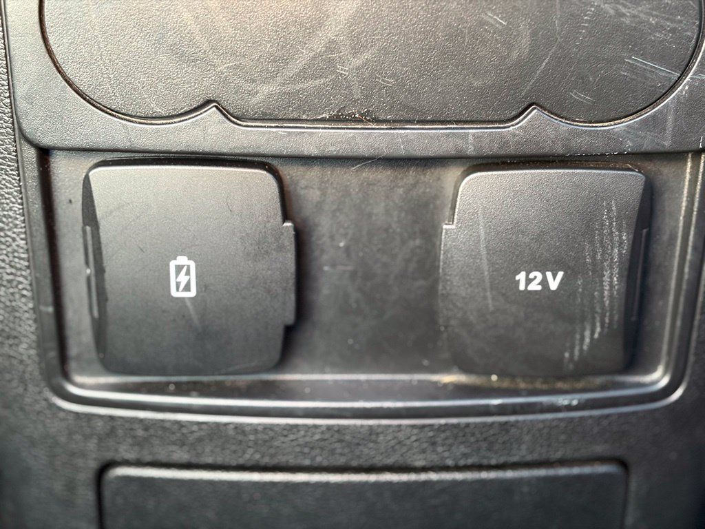 Used 2023 Ford Explorer XLT w/ Equipment Group 202A AWD/4WD image 16
