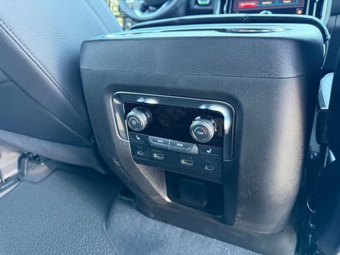 New 2026 GMC Yukon Denali w/ Advanced Technology Package AWD/4WD image 17