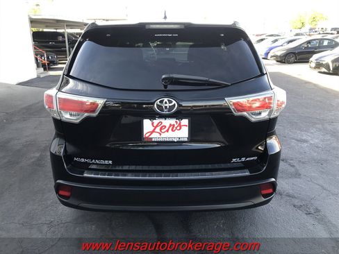 Used 2016 Toyota Highlander XLE w/ Protection Package #3 image 6