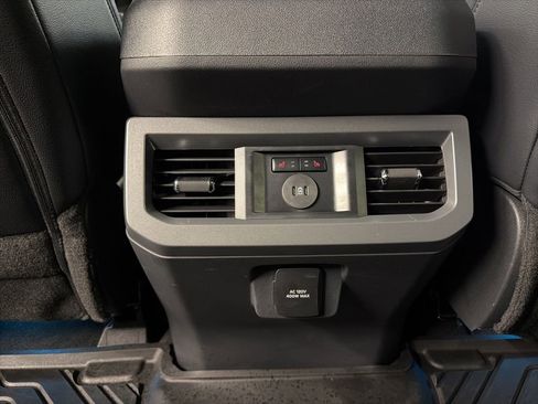 Used 2026 Ford F250 Lariat w/ Tremor Off-Road Package AWD/4WD image 37
