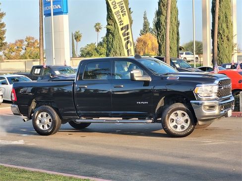 Used 2024 RAM 2500 Big Horn w/ Bed Utility Group image 4