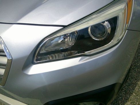 Used 2016 Subaru Outback 2.5i Limited image 22