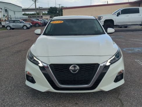 Used 2019 Nissan Altima 2.5 SV FWD image 3