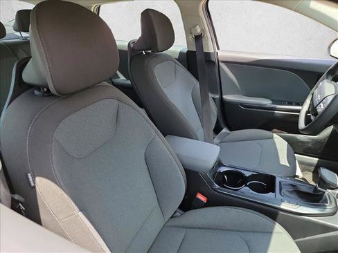 Used 2025 Kia K4 FWD image 15