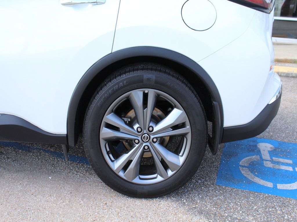 Used 2020 Nissan Murano Platinum FWD image 20