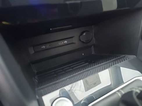 New 2025 Volkswagen Taos SEL image 12