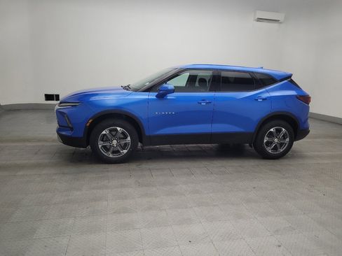Used 2024 Chevrolet Blazer LT FWD image 2