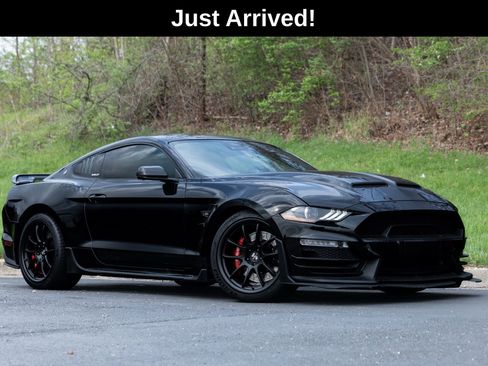 Used 2022 Ford Mustang GT Premium w/ GT Performance Package RWD image 1